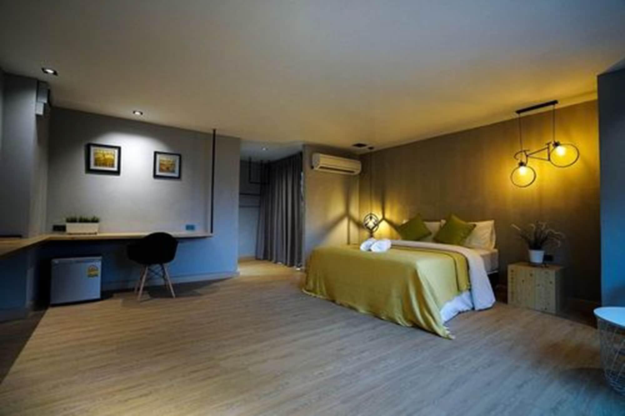 Hap@Sathorn Otel Bangkok Dış mekan fotoğraf
