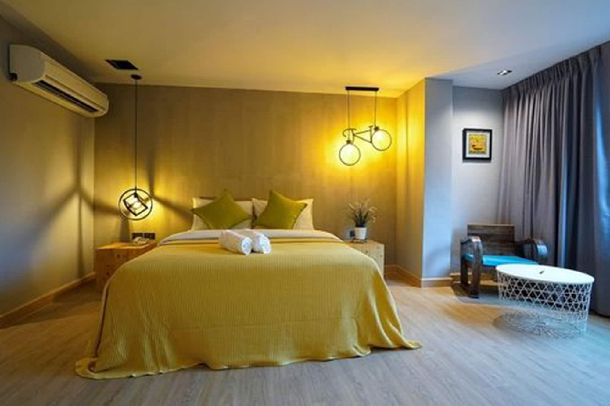 Hap@Sathorn Otel Bangkok Dış mekan fotoğraf